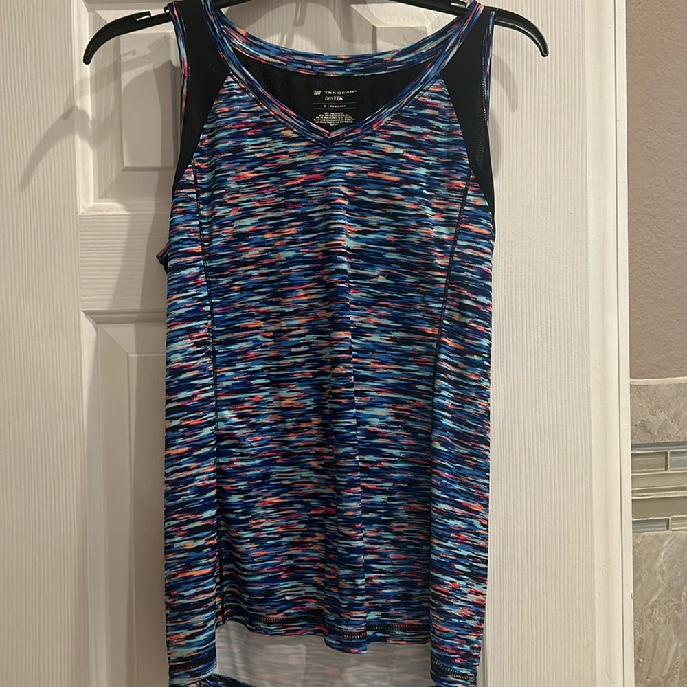 Tek Gear Workout Shirt and free leggings